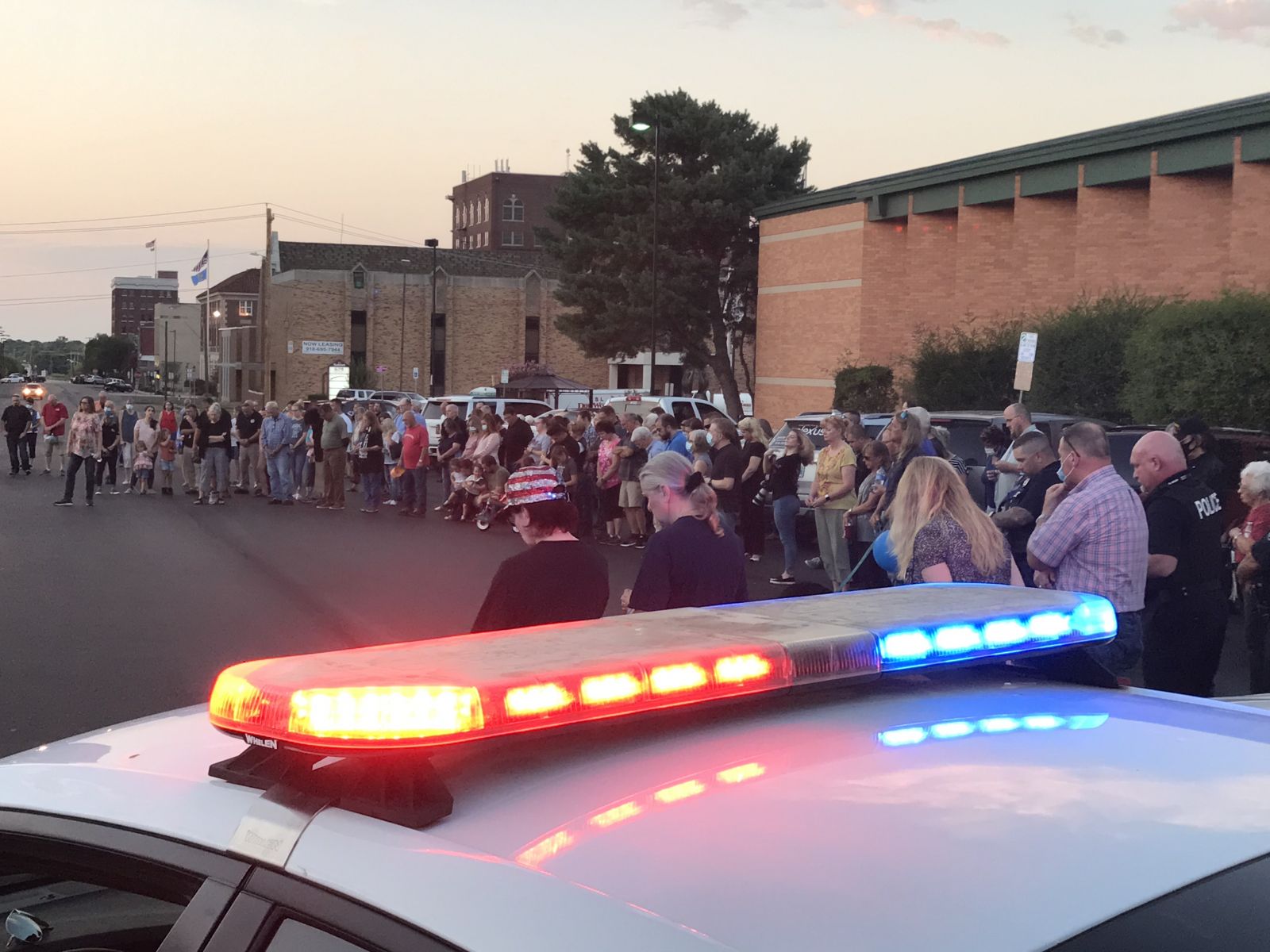 Bartlesville Radio News Citizens Gather To Pray For Bartlesville Police